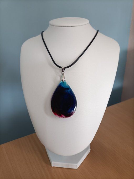 Collier goutte