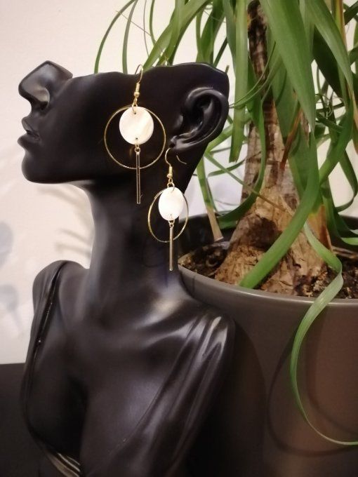 Boucle d'oreille MDL2